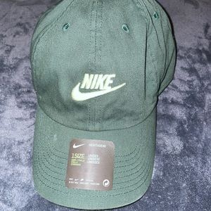 Nike fitted